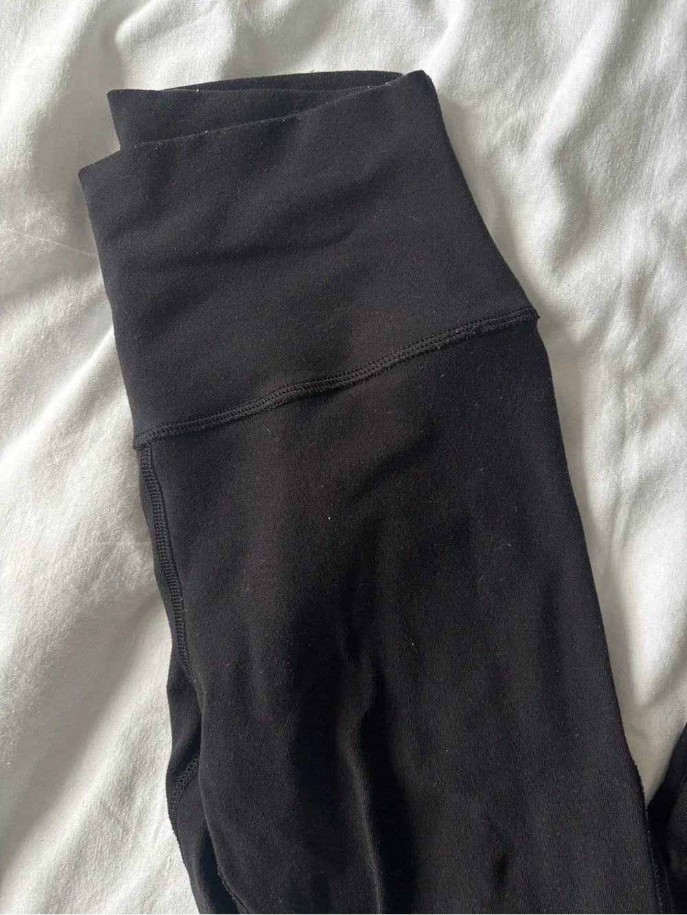 Alo Yoga Airbrush High-Waist Bootcut Legging in Black